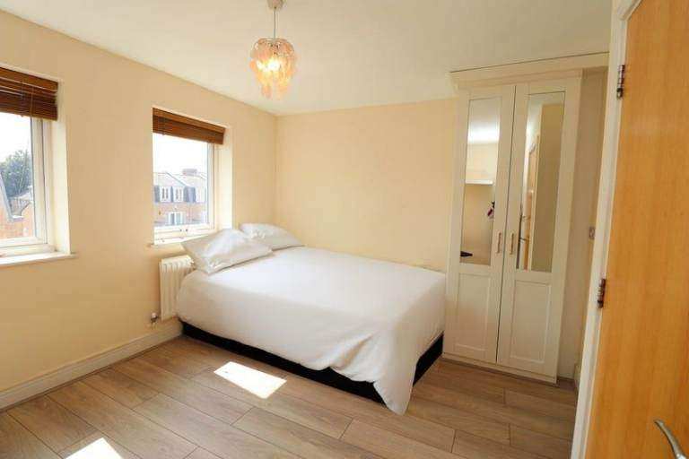 🌸BRIGHT ROOMS NEAR DEPTFORD BRIDGE | AVAILABLE NOW!!