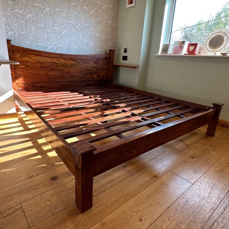 Super King MYAKKA bed (RRP: £1,400)