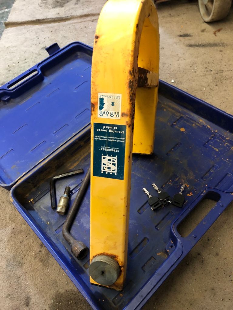 Stronghold caravan/Motorhome wheel clamp.