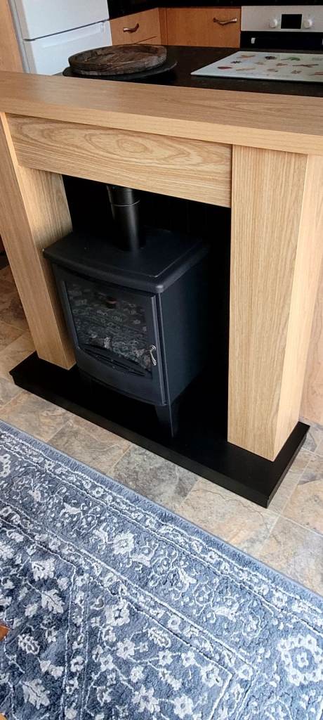 Wooden Fire Surround and Electric Fire – Good Condition