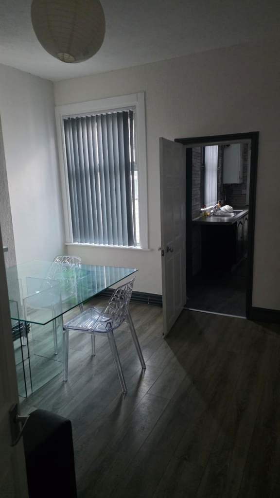 Newly Decorated 2 Bedroom House to Rent in Earlsdon - 19 mins walk to Cov City Centre /Train Station