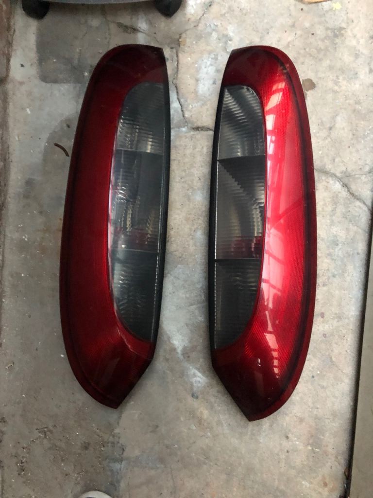 Rear tail lights 