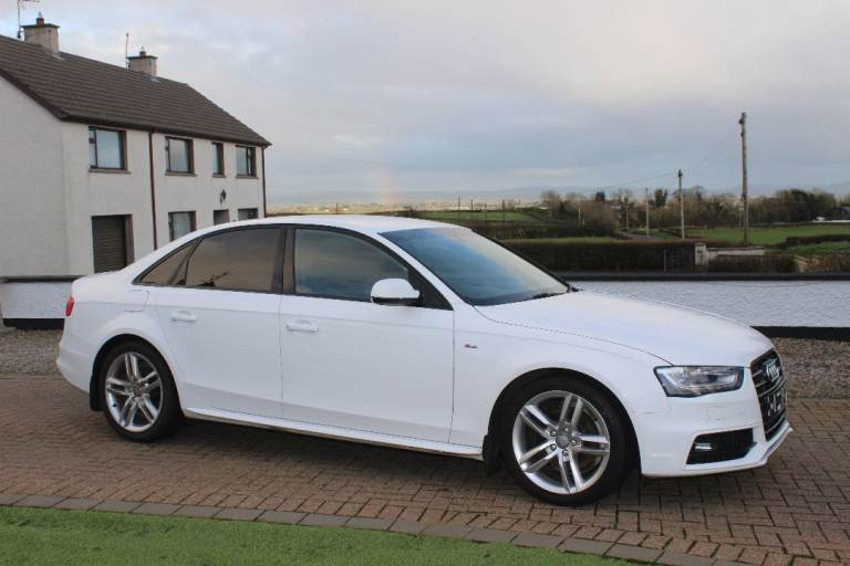 2015 AUDI A4 2.0 TDi S-LINE [150]