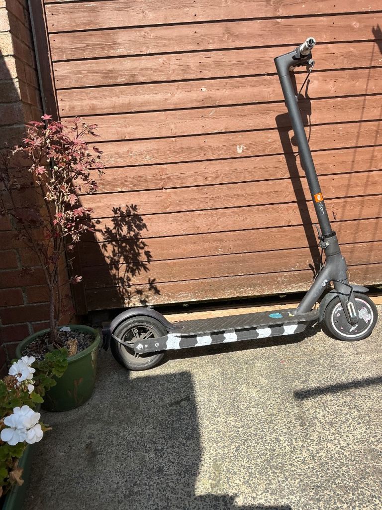 Electric Scooter - Black, Good Condition