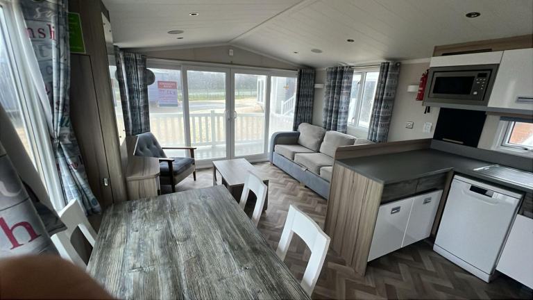 2018 SWIFT LIGHTHOUSE 38X12 • 3 BED • STATIC CARAVAN MOBILE HOME • OFF-SITE SALE