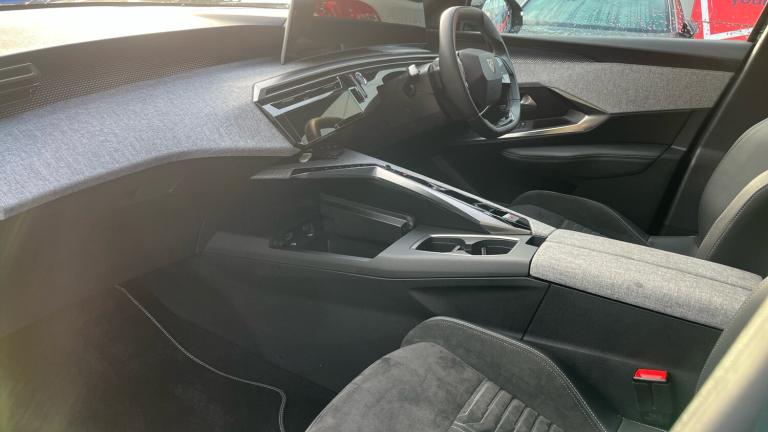 2024 Peugeot 3008 1.2 HYBRID GT SUV 5dr Petrol Hybrid e-DSC6 Euro 6 (s/s) (136 ps) SUV Hybrid Aut...