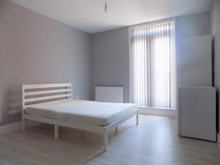 **Large Studio Room**Balcony**Most Bills Included (+£75)**Furnished**Ensuite**