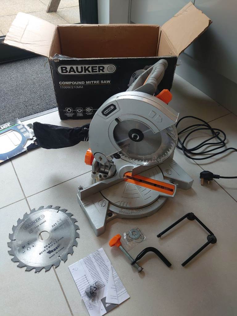 BAUKER Mitre Saw + 2 wood blades