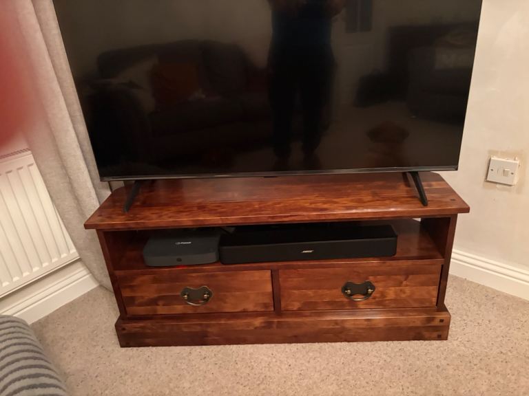Laura Ashley corner Tv Unit