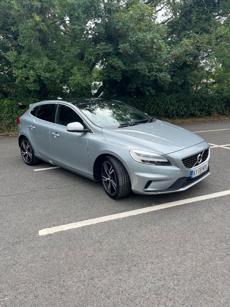 Volvo, V40, Hatchback, 2018, Semi-Auto, 1969 (cc), 5 doors