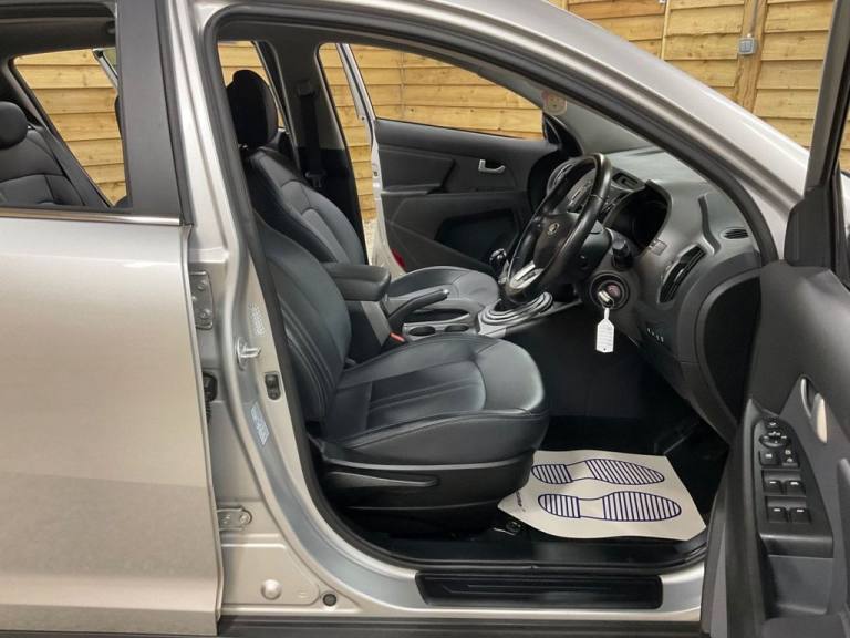 2014 Kia Sportage 1.7 CRDi EcoDynamics 3 SUV 5dr Diesel Manual 2WD Euro 5 (s/s) (114 bhp) ESTATE ...