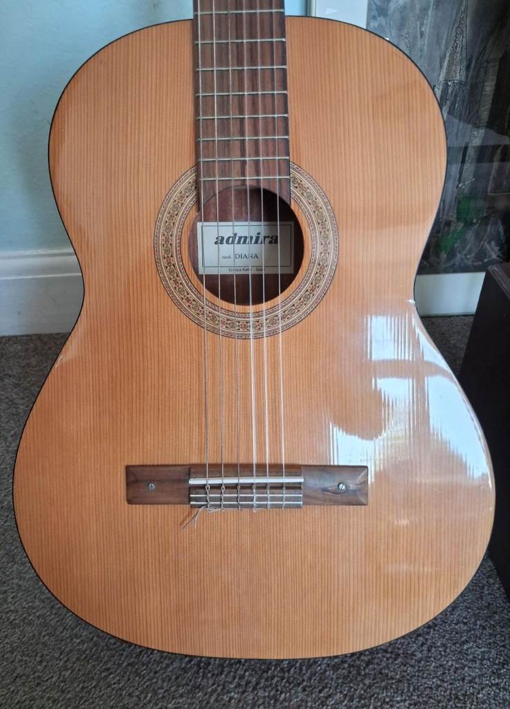 Admira acoustic guitar