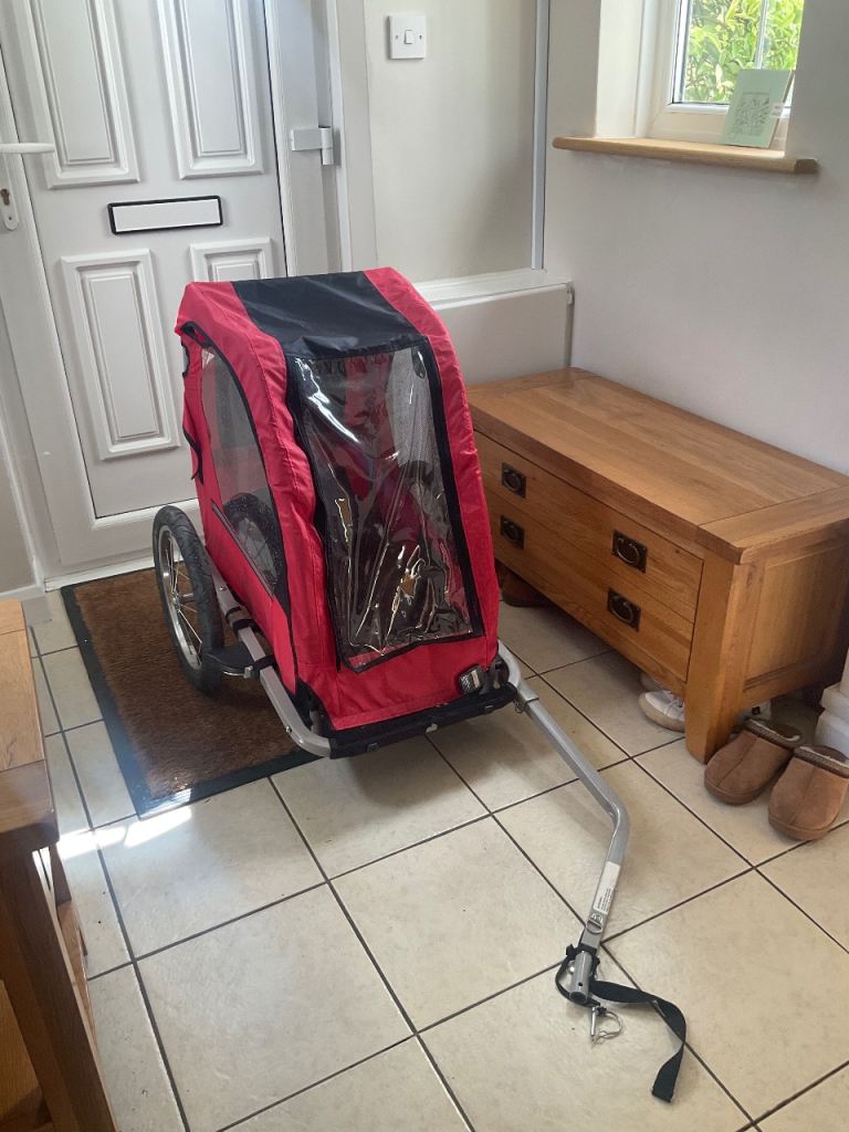 Child’s bike trailer