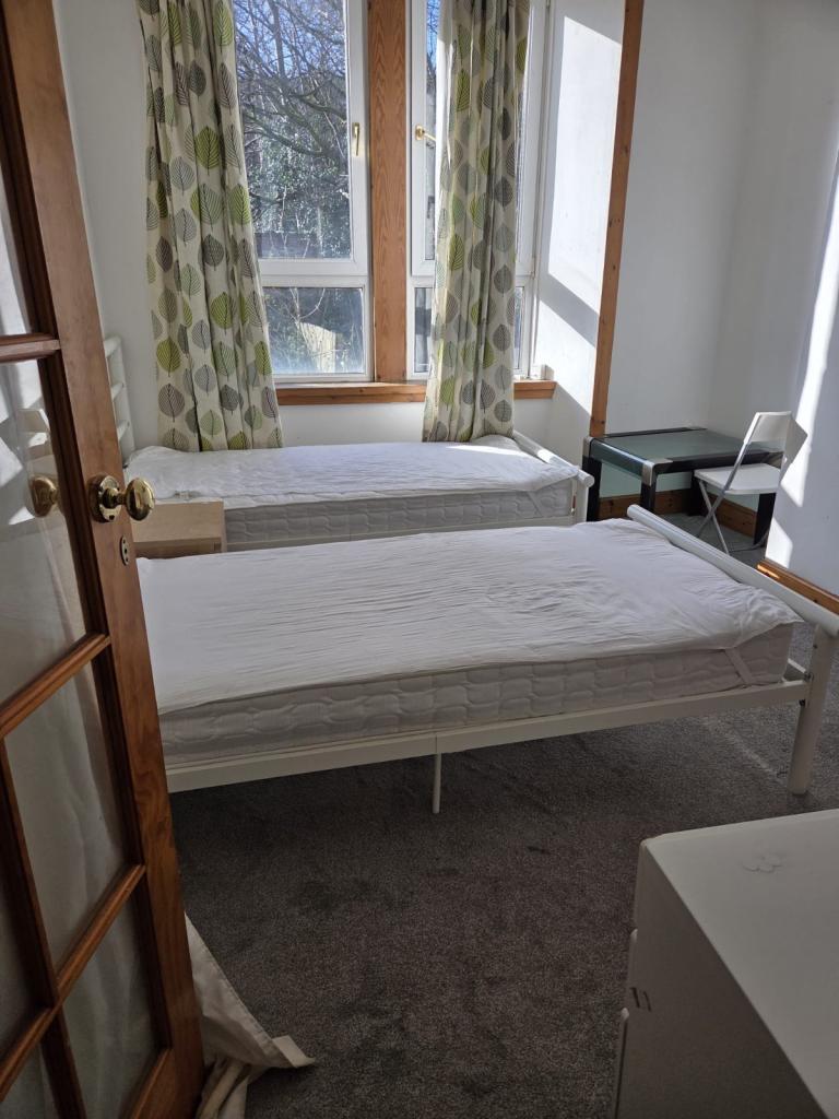 Room for rent 