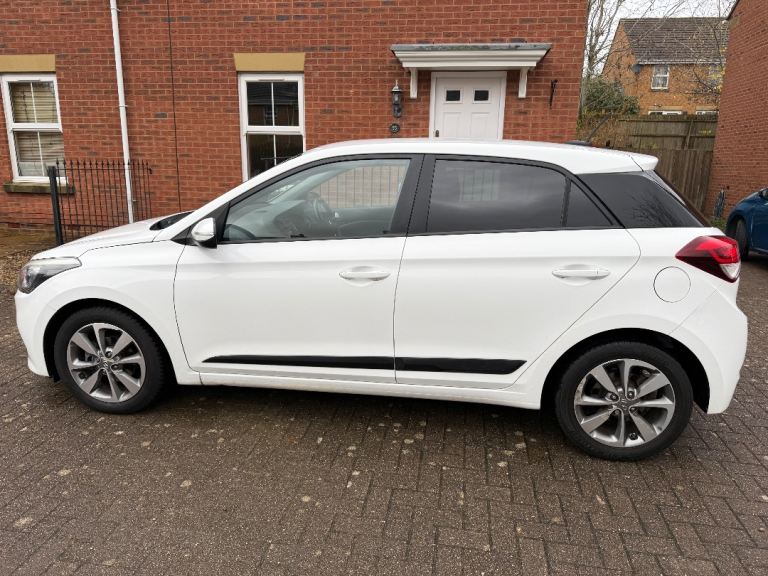 Hyundai, I20, Premium, Hatchback, 2017, Manual, 1248 (cc), 5 doors