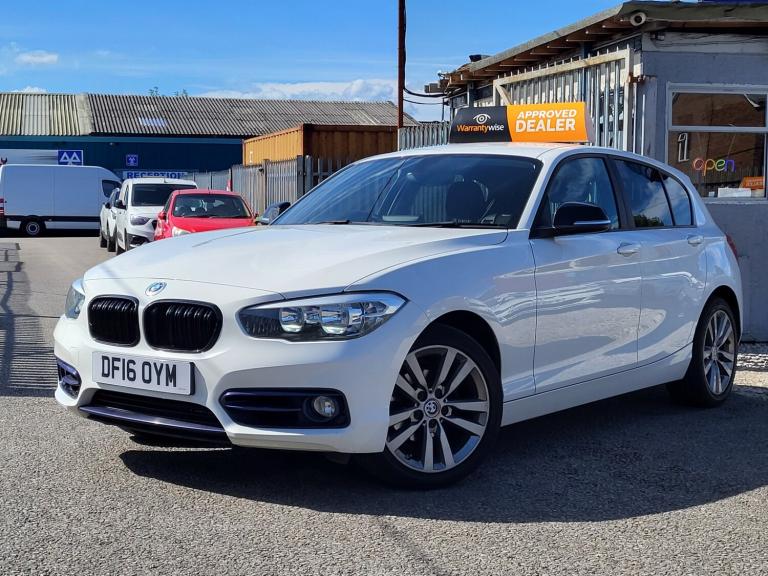 2016 BMW 1 Series 118d Sport 5dr TOP SPEC HATCHBACK Diesel Manual