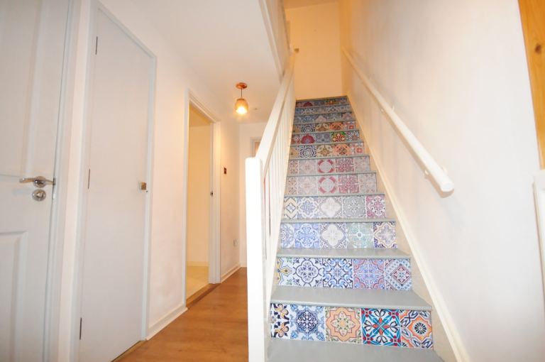 Two Bed Fully Furnished To Let in New Cross With Spacious Living Room, Big Kitchen and Balcony