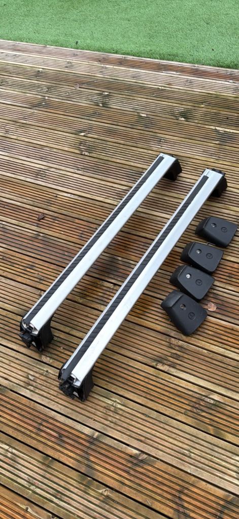 Genuine Mercedes GLC Thule aero bars