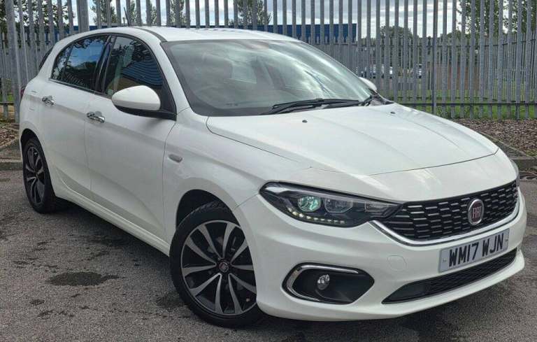 2017 Fiat Tipo 1.4 MPI Lounge Hatchback 5dr Petrol Manual Euro 6 (95 ps) Hatchback PETROL Manual