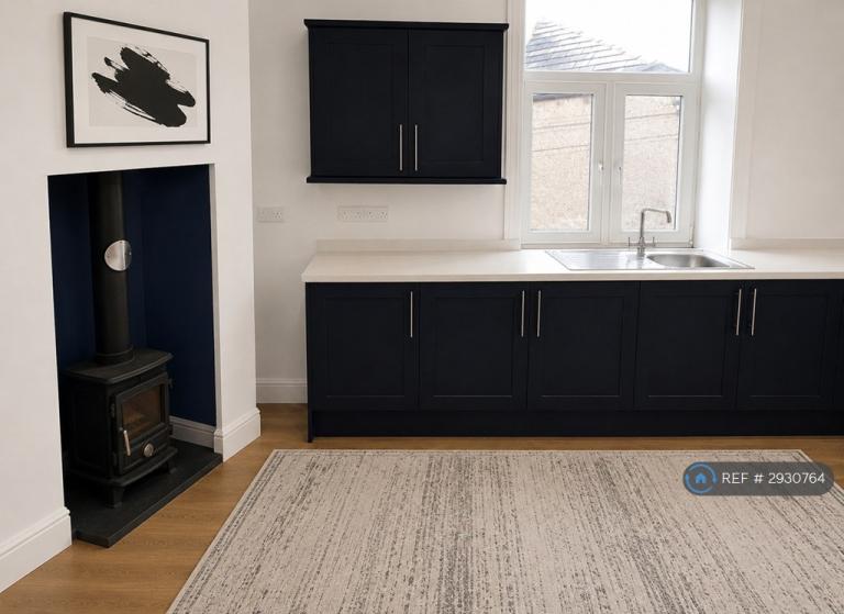 3 bedroom house in Blackburn Road, Rossendale, BB4 (3 bed) (#2930764)