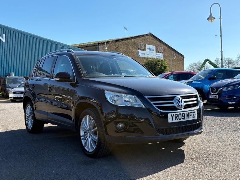 2009 Volkswagen Tiguan 2.0 TDi Sport 170 5dr 4Motion + 4WD / LEATHER / NAV / CAMBELT + ESTATE Die...