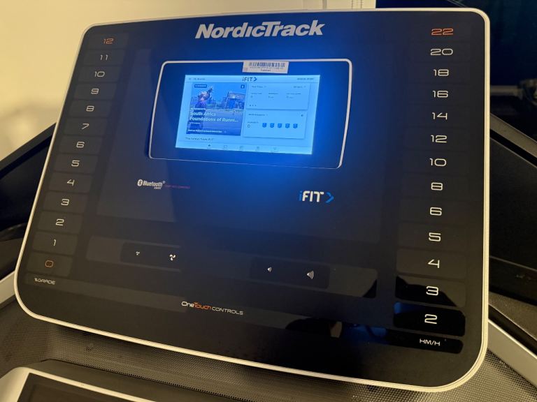 nordic track treadmill exp 7i, like new , used 5 times