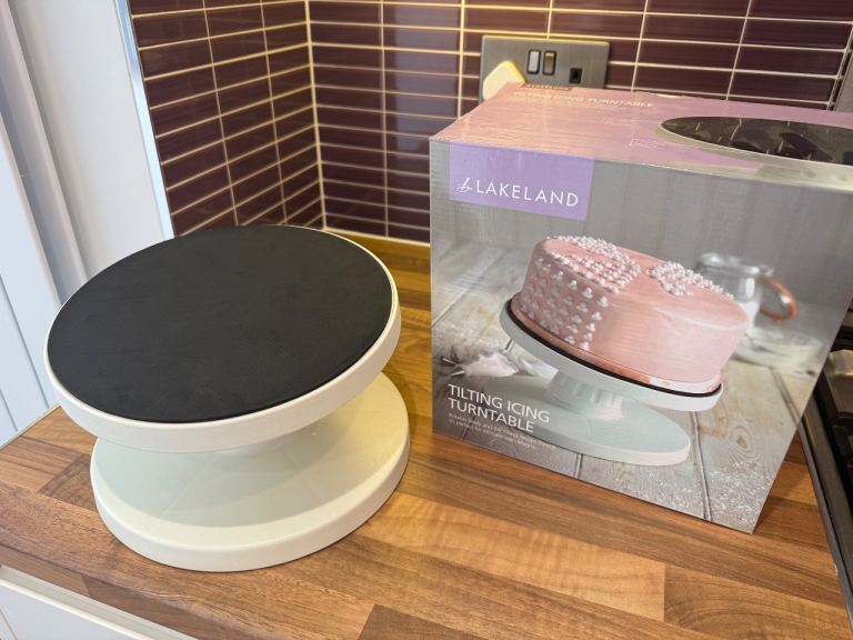 Lakeland Tilting Icing Turntable – As Good As New