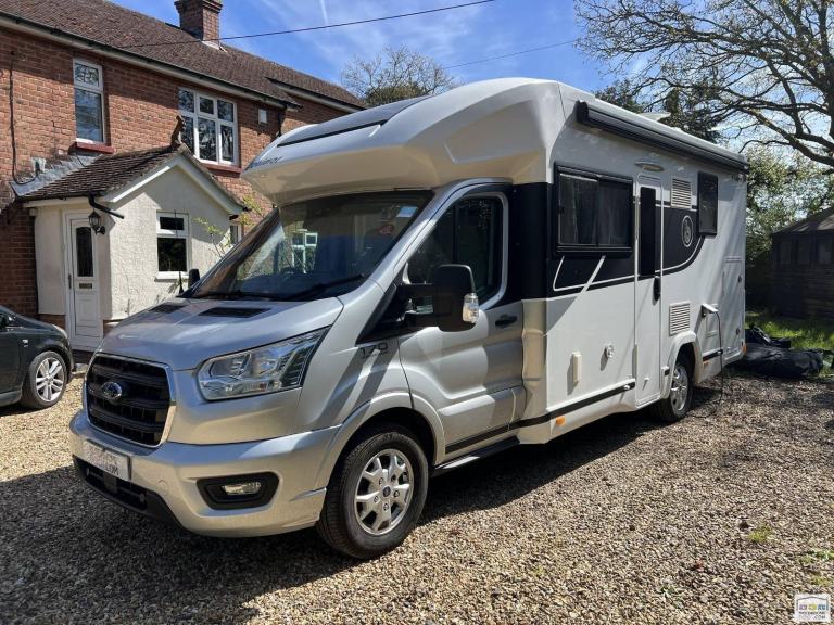 Benimar Tessoro T487 4 Berth 4 Belt Drop Bed Solar Garage Towbar AC 5k Mile 2023