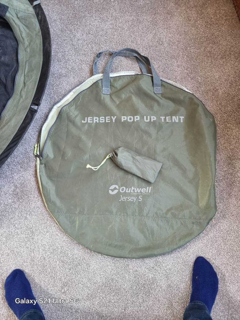Outwell pop up tent