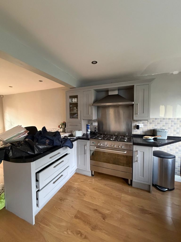 Used Kitchen Units and Range Cooker - Good Condition, £500.00 for Sale