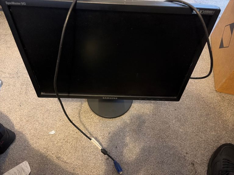 Samsung syncmaster 943