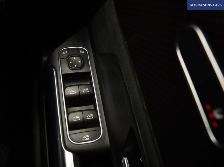 2020 Mercedes-Benz GLA 1.3 GLA180 AMG Line SUV 5dr Petrol 7G-DCT Euro 6 (s/s) (136 ps) HATCHBACK ...