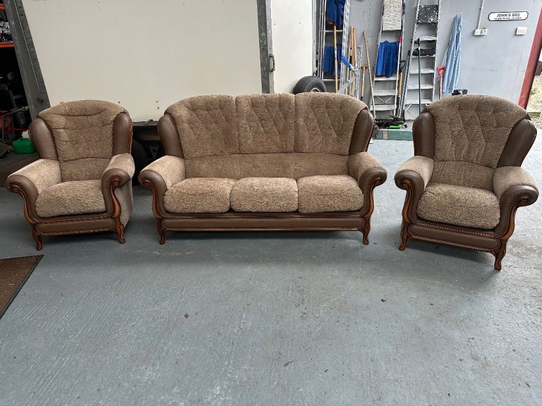 3 seater Queen Anne sofa & 2 armchairs 