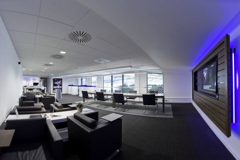 Beaconsfield - HP9 2SE \ Office for 3 Workstations Available Now