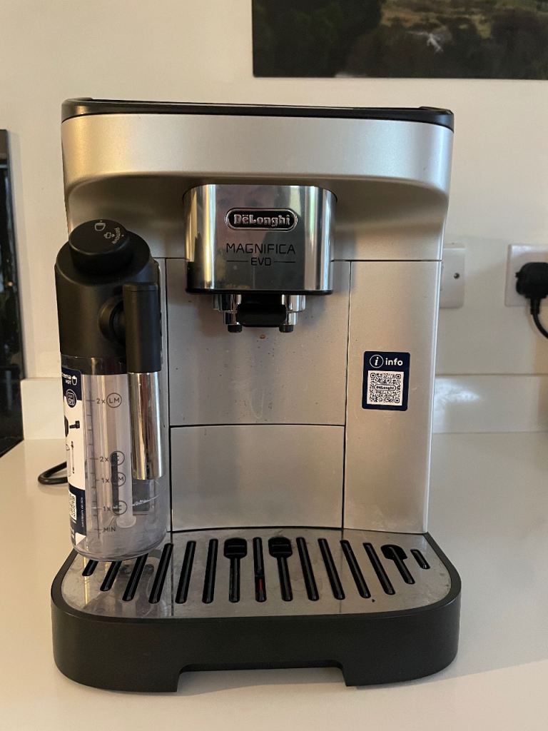 image for DeLonghi bean to cup coffee machine 