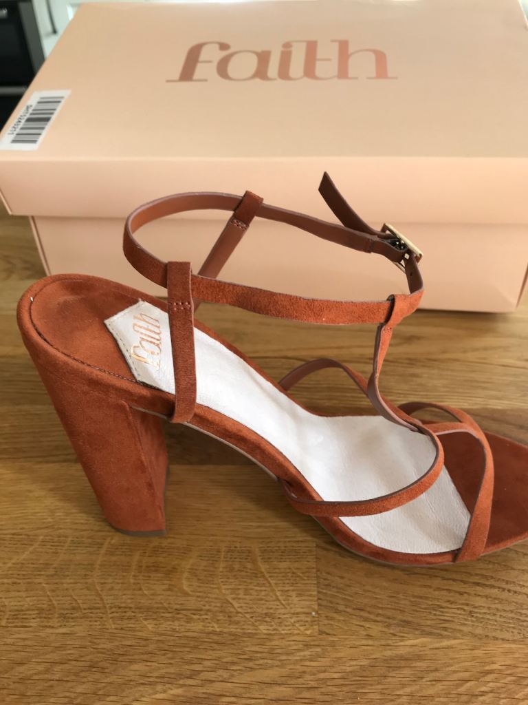 Sandals “Faith” - Brand new