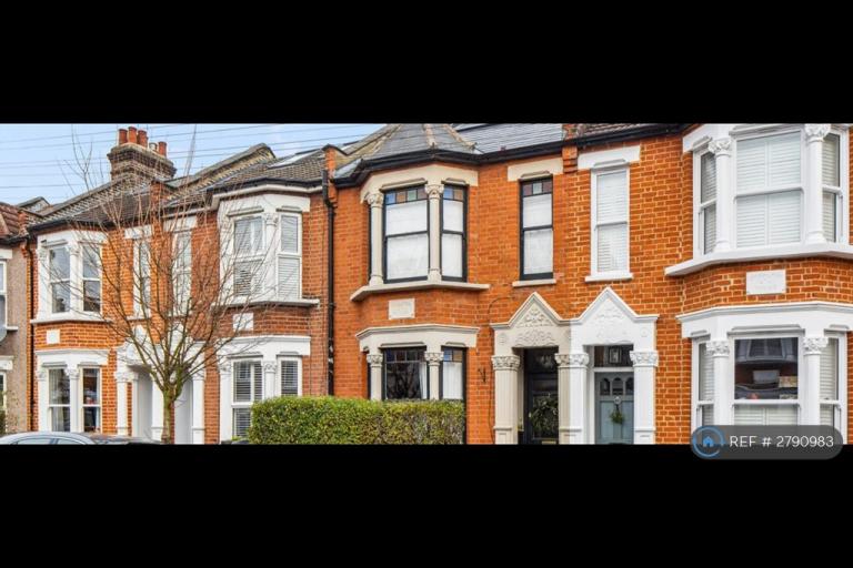 3 bedroom house in Belgrave Road, London, E17 (3 bed) (#2790983)