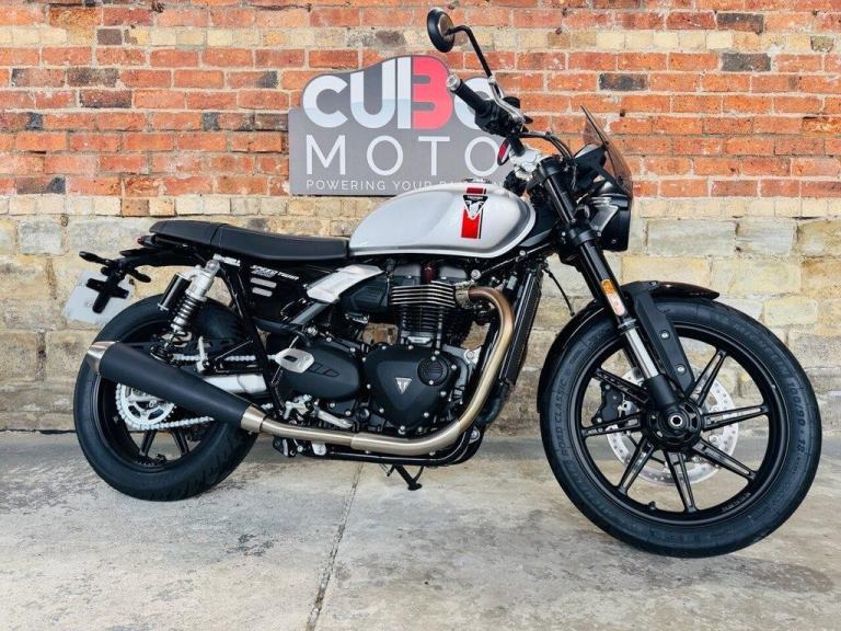 TRIUMPH SPEED TWIN 900 RETRO 2026 26
