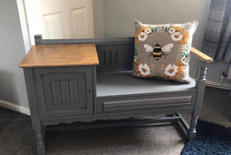 image for Old telephone chair/table