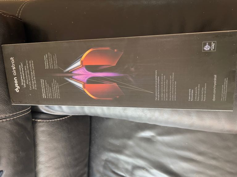 Dyson Airstrait Red Velvet/Rose Red | Like New | Boxed | Collection Today