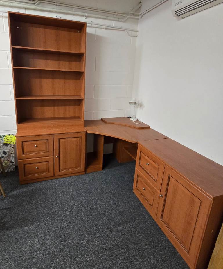 Corner office desk unit & bookcase