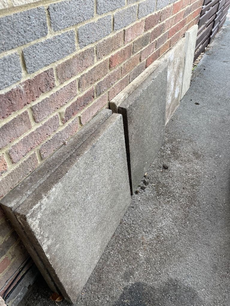 (Free) Grey Concrete Paving Slabs – Good Condition
