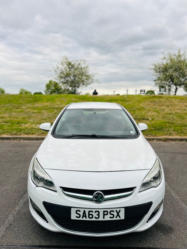 Vauxhall, ASTRA, Hatchback, 2013, Manual, 1398 (cc), 5 doors