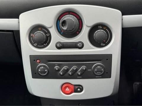 RENAULT CLIO 1.2 16v Expression 2008