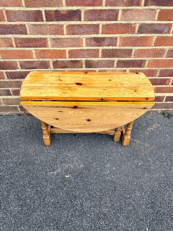 Pine Gate Leg Table 