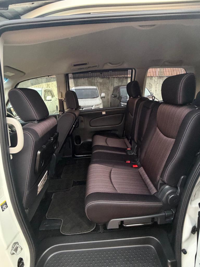 2016 Nissan Serena Hybird 8 Seater mpv Hybird Automatic