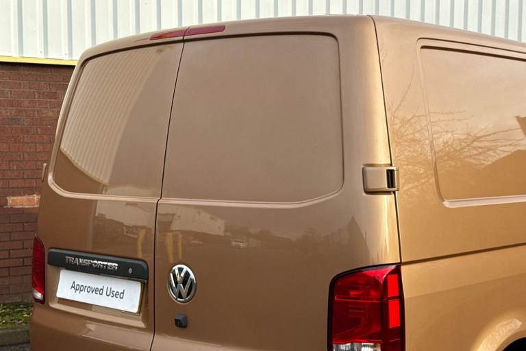 2022 Volkswagen Transporter 2.0 TDI 150 Highline Van Van DIESEL Manual