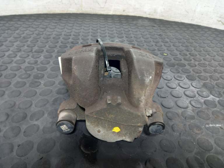 Volvo Xc90 Brake Caliper 2015-2025 2.0l D4204t23 O/S Front Rh