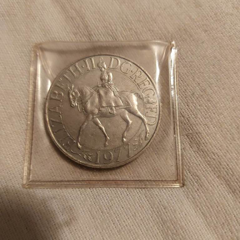 1977 UK Queen Elizabeth II Silver Jubilee Commemorative Coin – Derby
