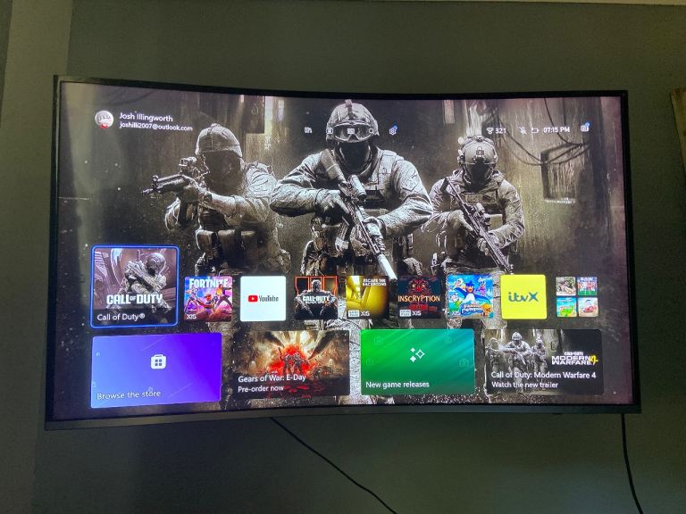 40” Samsung Smart TV